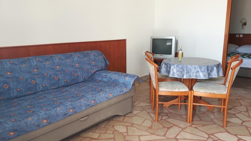 Apartments Mladina Мимице Экстерьер фото